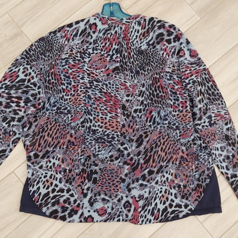 Mix & Match Multi-Color Geo Tunic & Navy Shell 2p… - image 4